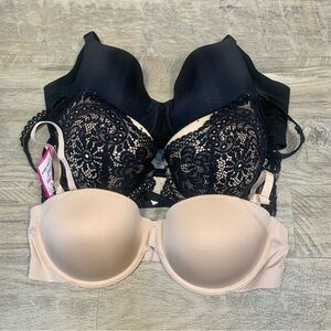 Aerie Real Power Lace Plunge Maidenform Stay Up Felina T Shirt 3 Bras